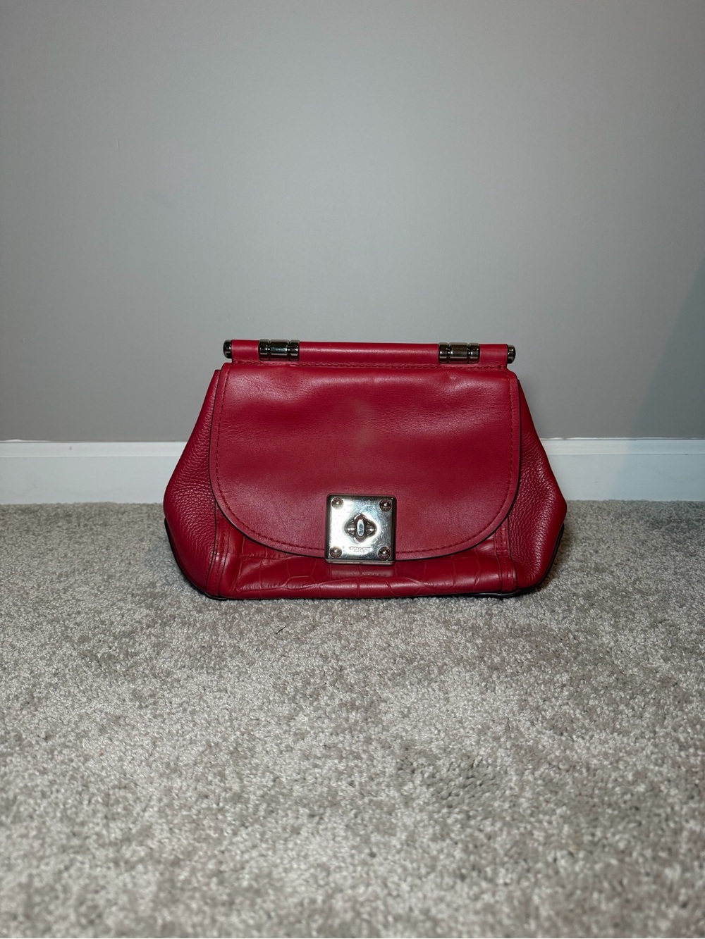 Coach Vintage Cherry Red - Picture 2 of 10